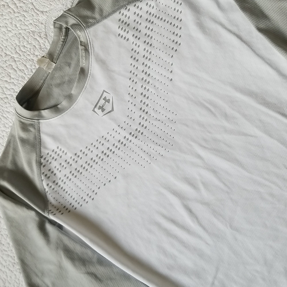 UNDER ARMOUR HEAT GEAR BASEBALL SHIRT